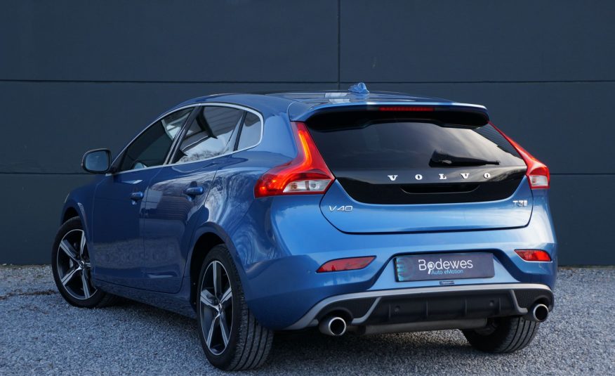 Volvo V40 1.5 T3 Polar+ Sport R-Design Aut. Navi Leder Cam !