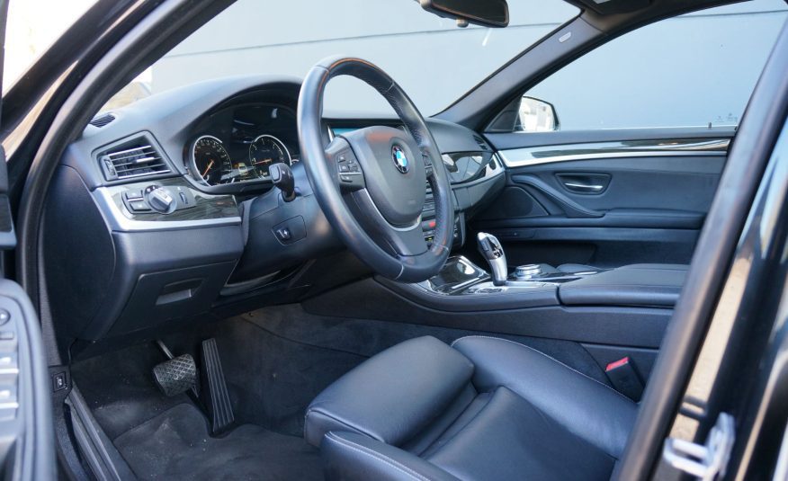 BMW 5 Serie 520d High Executive Luxury V-Dash Schuifdak Mooi