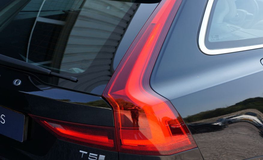 Volvo V90 T5 Aut. 250pk Inscription Pano Pilot Assist LED !