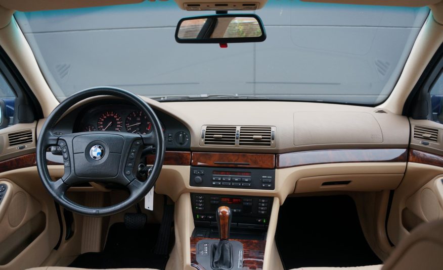 BMW 5-serie 523i Executive E39 Leder Clima Stoelver. Keurig!